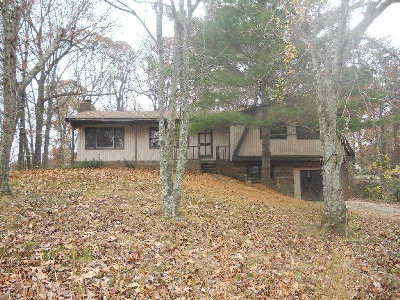 1585 Deerwood Ln., Acworth, GA 30102