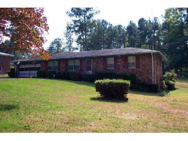 5509 Joe Clay Dr., Stone Mountain, GA 30088
