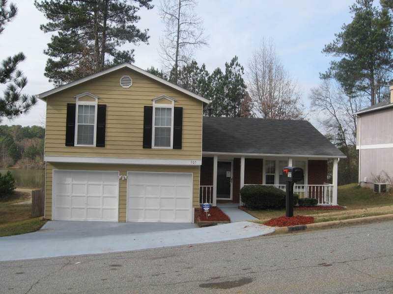 707 Fair Harbor Dr., Lithonia, GA 30058