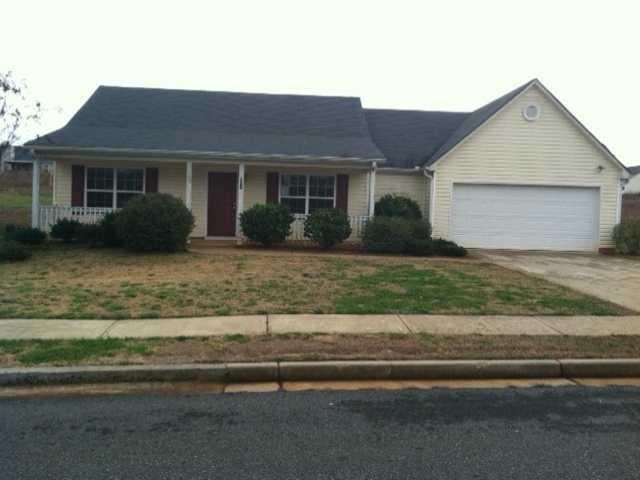 912 Rosewood Ln., Monroe, GA 30656