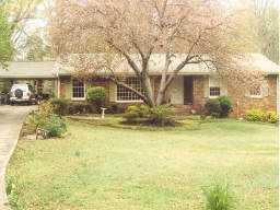 184 Spring Dr., Roswell, GA 30075