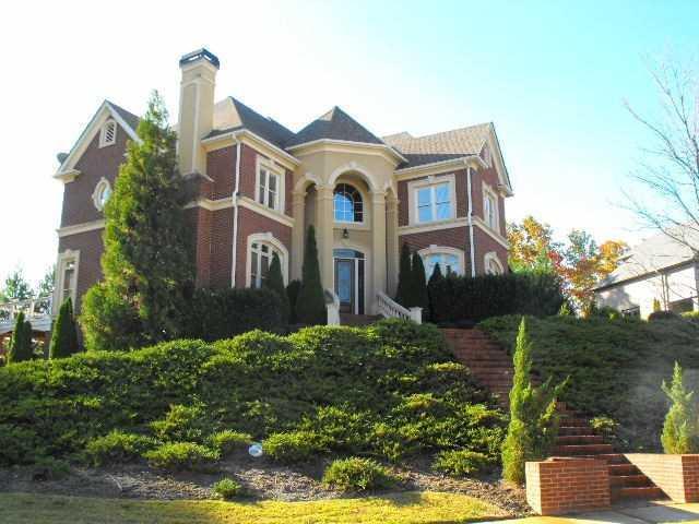 532 Brendlynn Ct., Suwanee, GA 30024