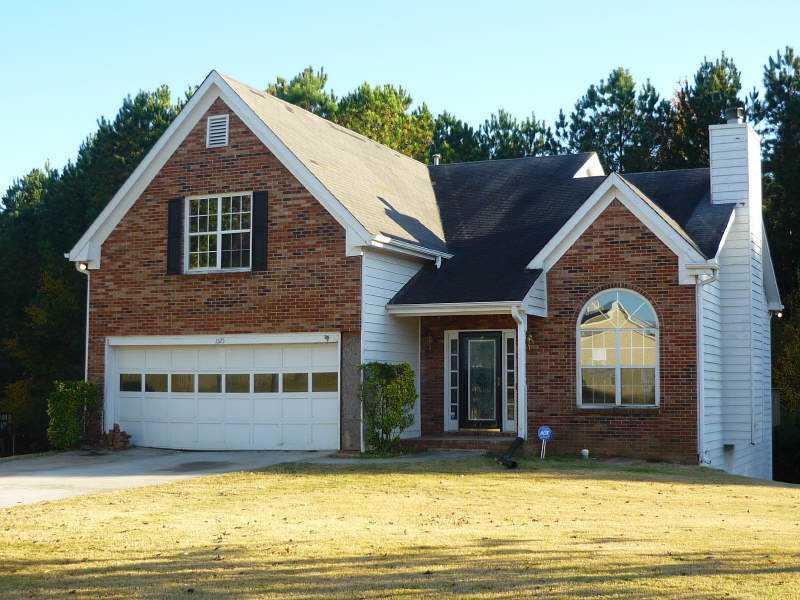 1525 Rose Pointe Dr., Loganville, GA 30052