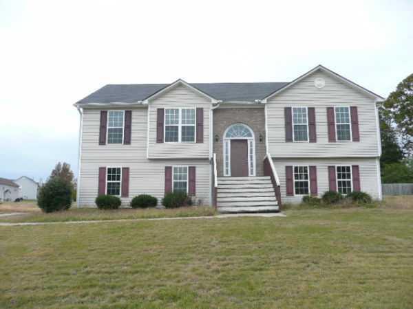 1211 Paiute Cir., Dacula, GA 30019