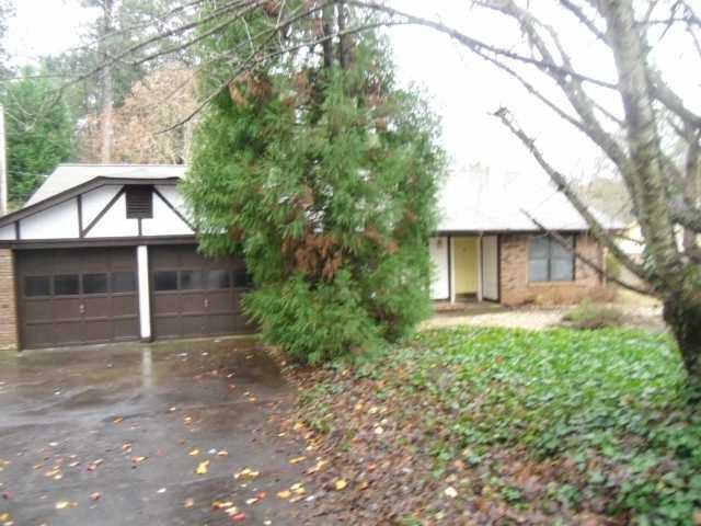 6873 Galts Ferry Rd., Acworth, GA 30102