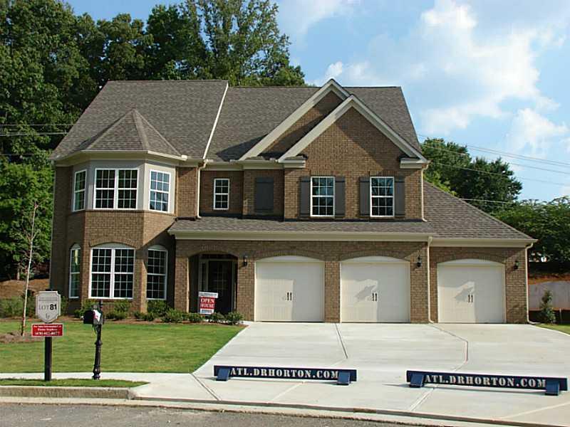 318 Fieldhouse Cir., Lilburn, GA 30047