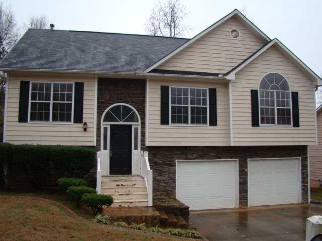 4368 Port Ln., Powder Springs, GA 30127