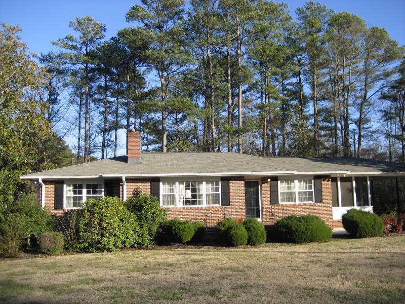 104 Dean St., Woodstock, GA 30188