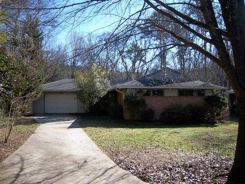 2907 Concord Dr., Decatur, GA 30033