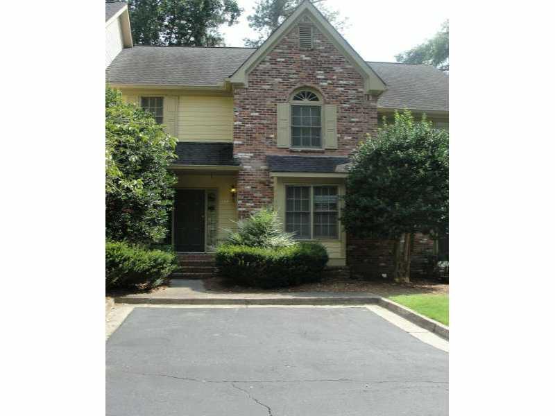 169 Riverview Tr., Roswell, GA 30075