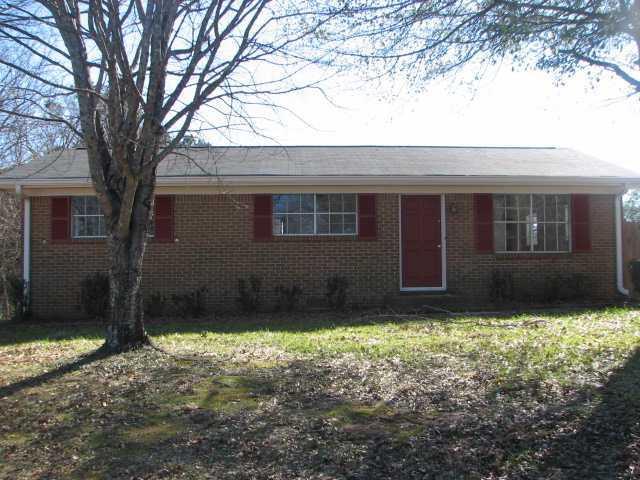 403 Bay Creek Rd., Loganville, GA 30052