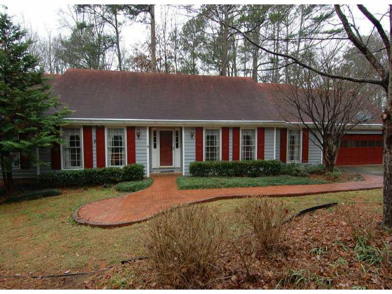 1599 Rangewood Dr., Lilburn, GA 30047