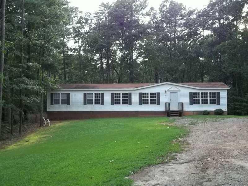 94 Oakwood Dr., Dahlonega, GA 30533