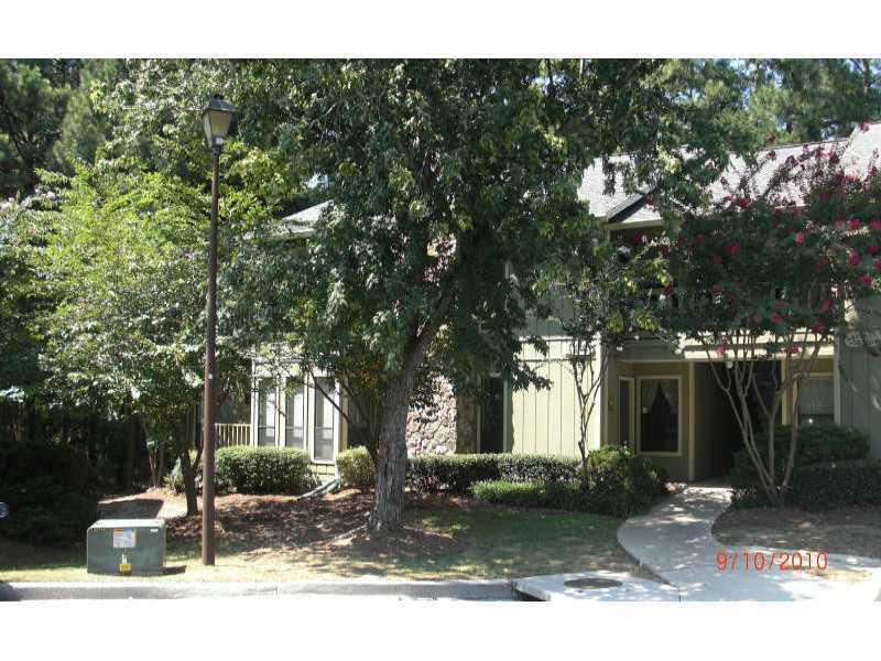 3915 Woodridge Way, Tucker, GA 30084