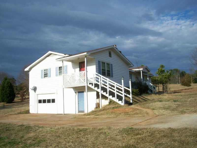 3740 Grady Smith Rd., Loganville, GA 30052