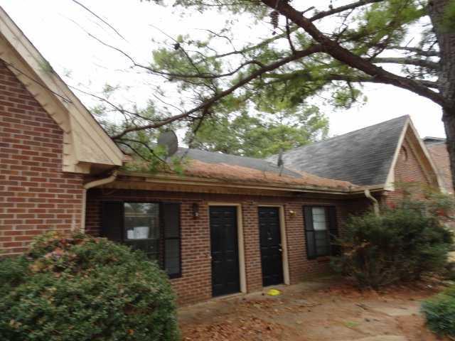 328 Freeport Dr., Lawrenceville, GA 30046