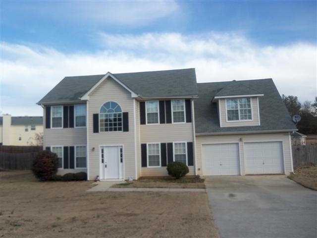 6936 Fields Dr., Douglasville, GA 30135