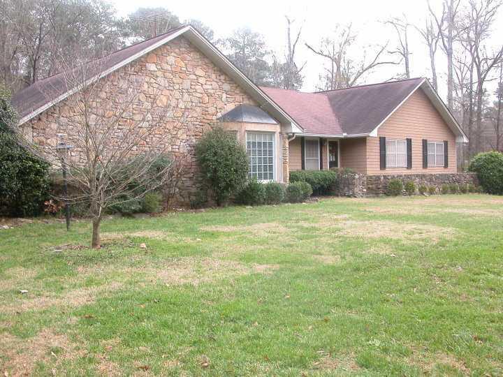 445 Susan Creek Dr., Stone Mountain, GA 30083
