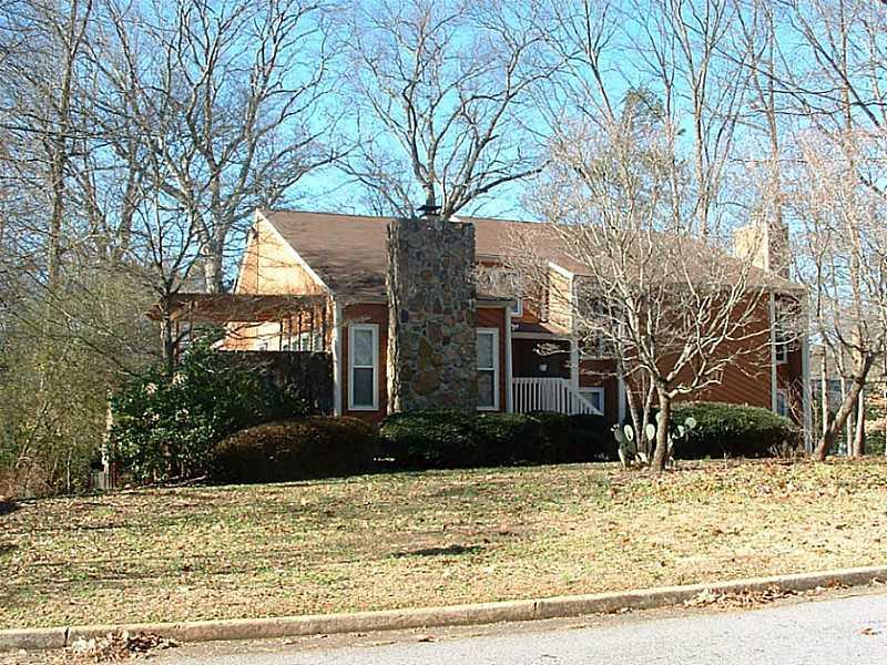 2391 Pine Cove Dr., Tucker, GA 30084