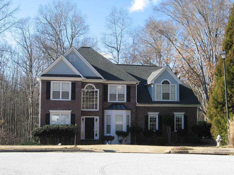 2394 Oak Falls Ln., Buford, GA 30519
