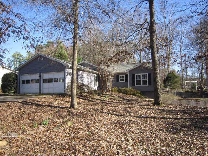 2950 Windwood Tr., Lawrenceville, GA 30044