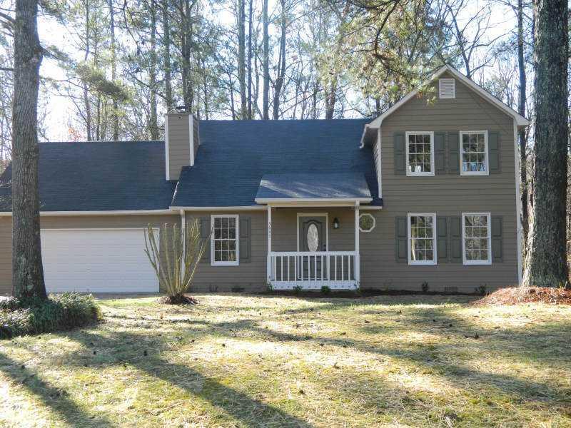 5647 Riding Woods Dr., Hiram, GA 30141