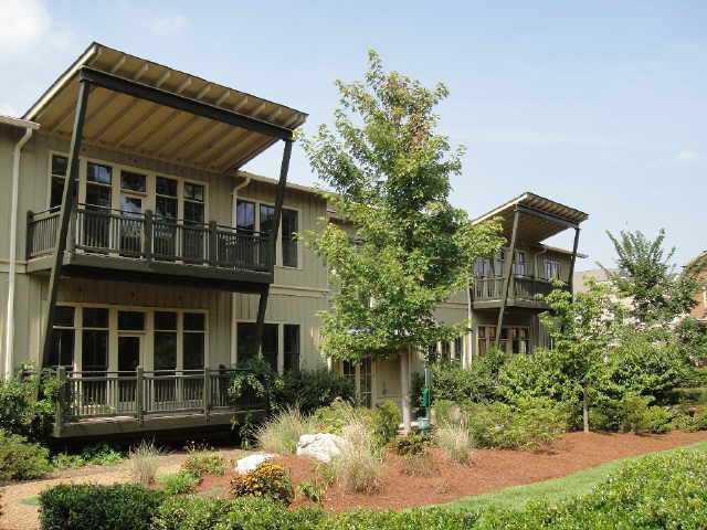 5920 Webster Cir. #102, Norcross, GA 30071