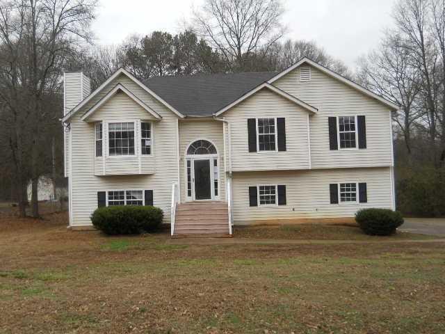 138 Mckinley Ct., Powder Springs, GA 30127