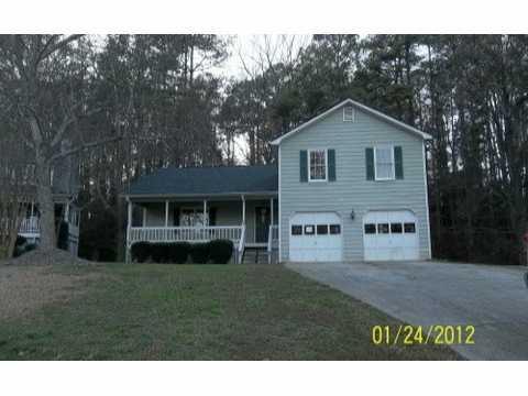 4059 Burnside Ln., Lilburn, GA 30047