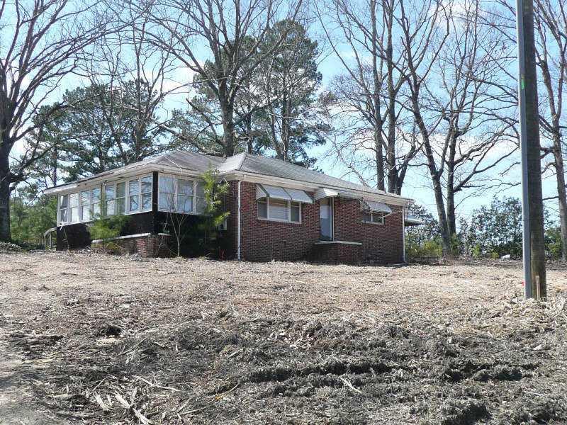 2730 Gravel Springs Rd., Buford, GA 30518