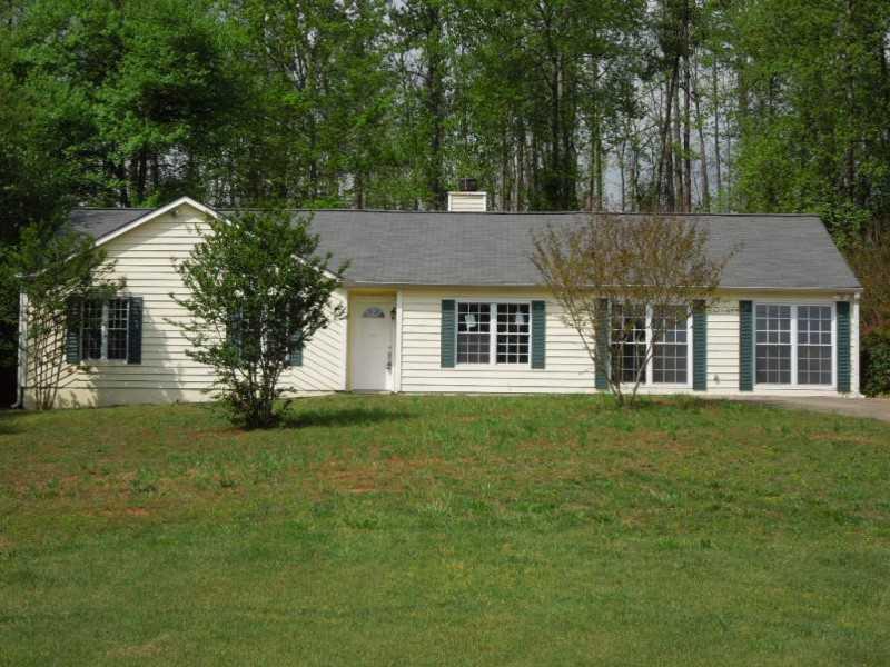 207 Regency Ln., Woodstock, GA 30188