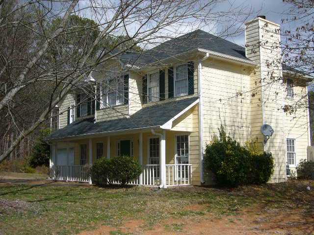 2802 Emerson Lake Dr., Snellville, GA 30078