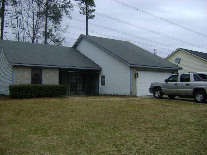 2036 Marshes Glenn Dr., Norcross, GA 30071