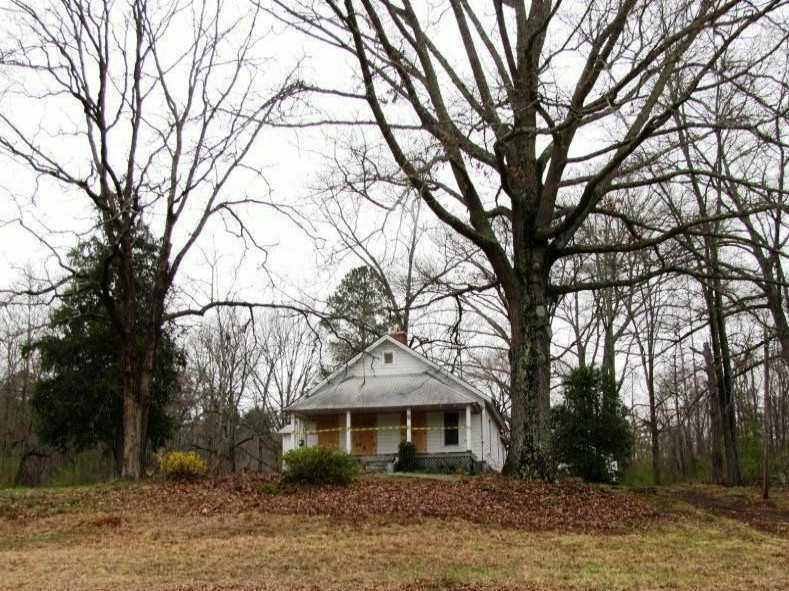 6933 Ball Ground Hwy., Ball Ground, GA 30107