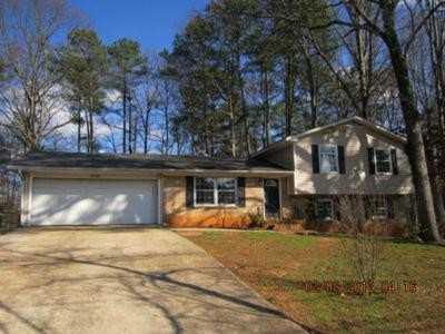 4585 Oakland Ter., Mableton, GA 30126