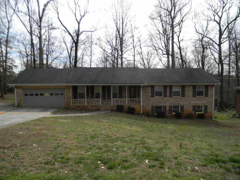3186 Roseheath Ln., Lithonia, GA 30038