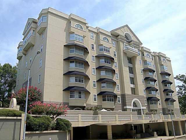 2499 Peachtree Rd. #302, Atlanta, GA 30305