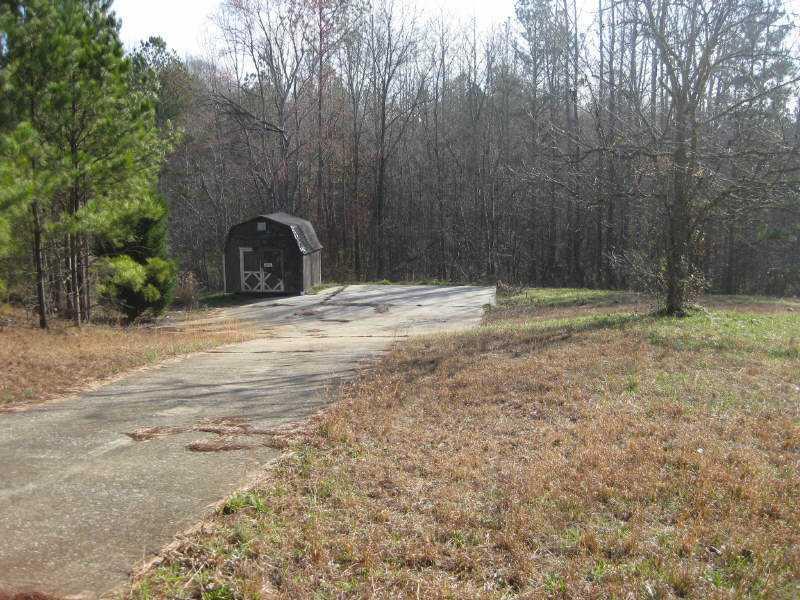 150 Hudson Cir., Douglasville, GA 30134