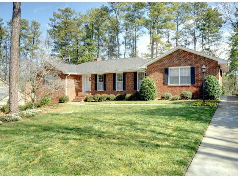 3083 Farmington Dr., Atlanta, GA 30339