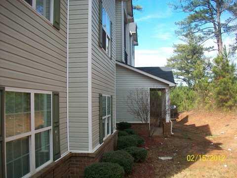 8201 Fairington Village Dr., Lithonia, GA 30338