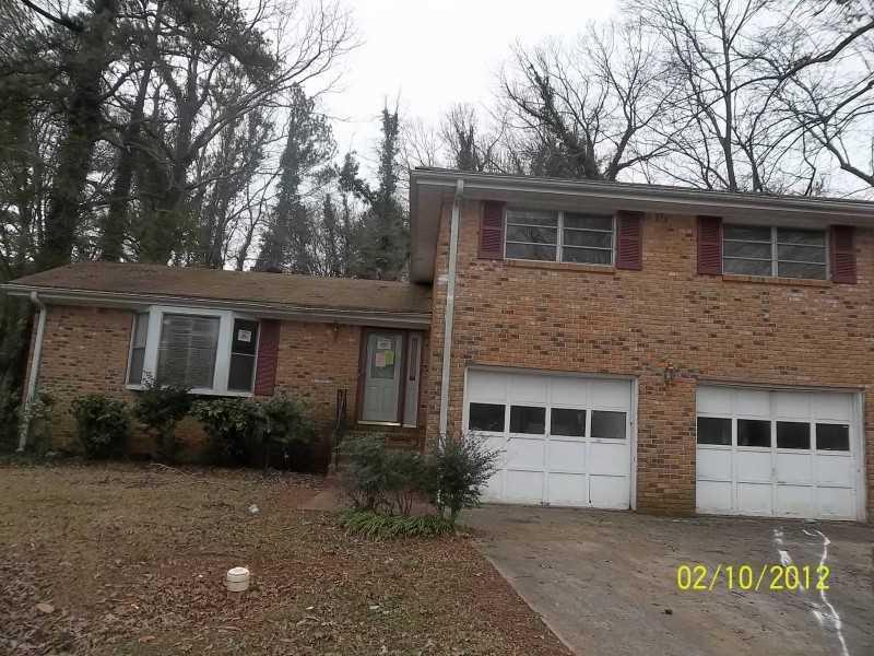 2447 Whites Mill Ln., Decatur, GA 30032