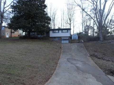 1609 Deerwood Ln., Acworth, GA 30102