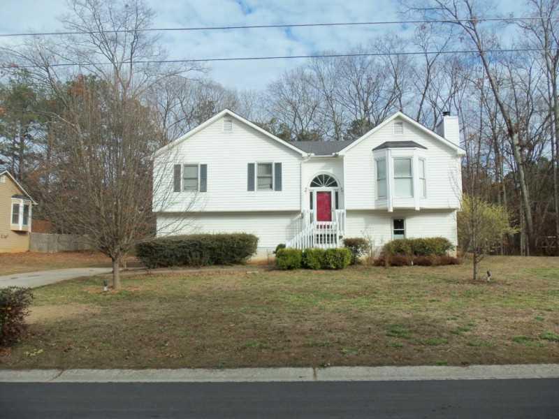 109 Silverthorne Cir., Douglasville, GA 30134