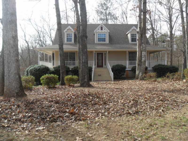 5963 Camelia Dr., Douglasville, GA 30135