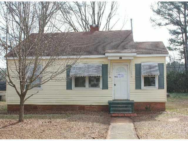 525 E 2nd St., Shannon, GA 30172