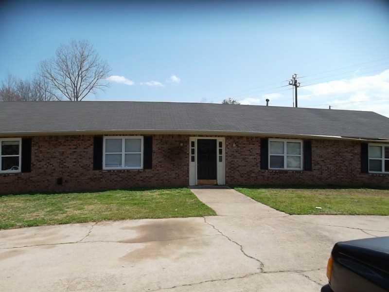 728 Stillwater Ln., Lawrenceville, GA 30044