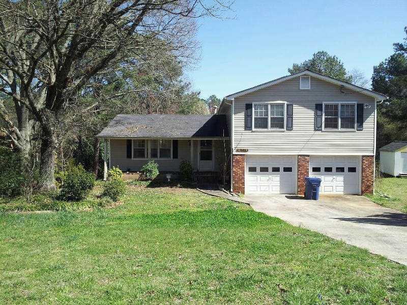 2718 Berry Ct., Marietta, GA 30066