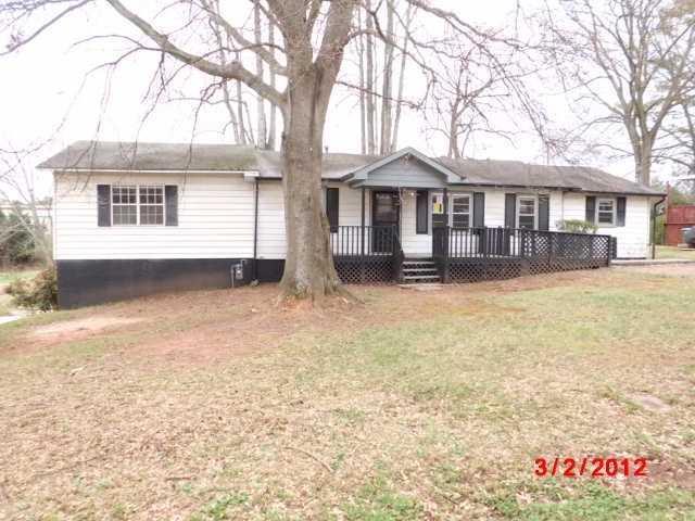 2801 Herrington Dr., Norcross, GA 30071