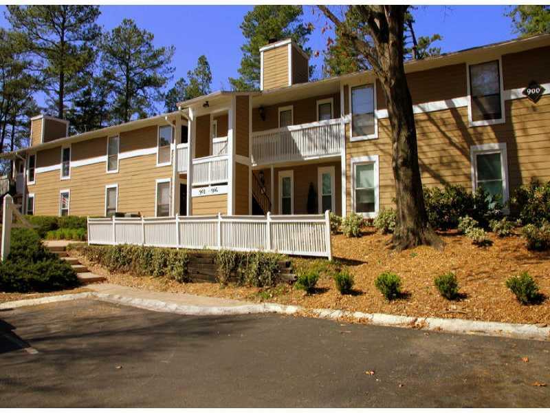 906 Summit North Dr., Atlanta, GA 30324