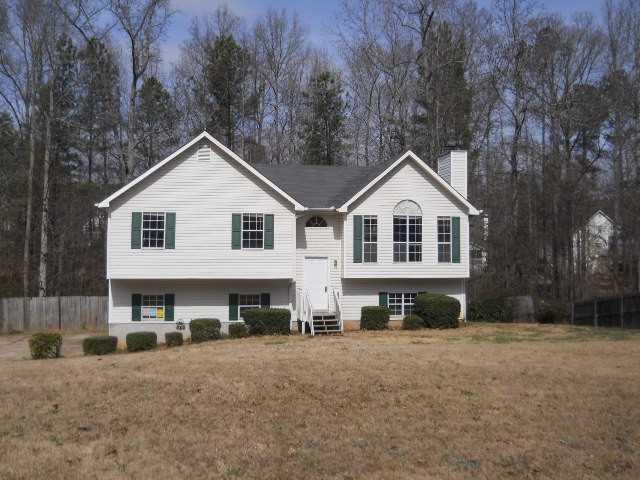 174 Park Place Ct., Douglasville, GA 30134